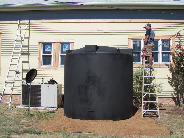 2500 Gallon Water Storage Tank - Black