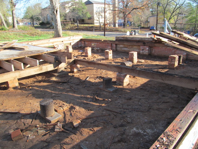 removing the house foundation