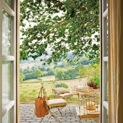 Homes with Inspiring Views