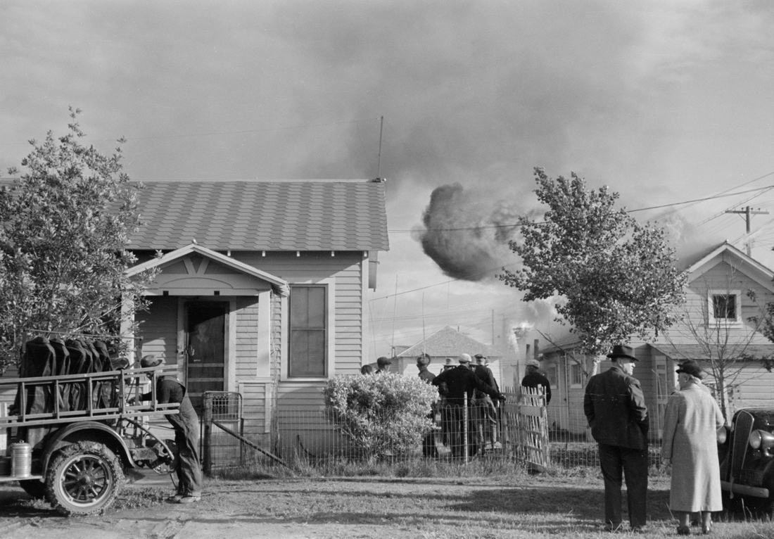 tiny homes near a fire - Living Vintage