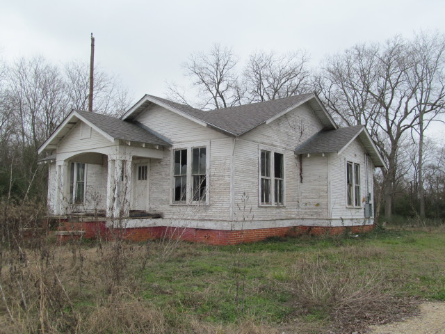 Abandoned home in East Texas