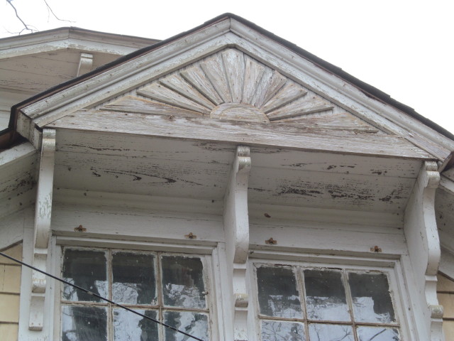 architectural detail of abandoned victorian_1