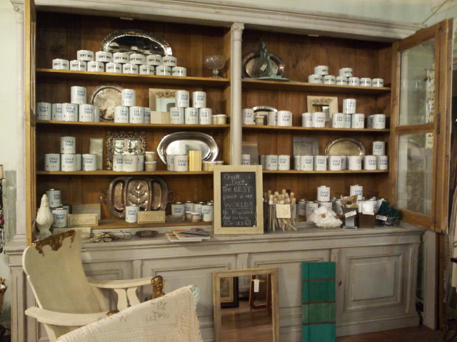 Southern Grace's fabulous cabinet and chalk paint_1