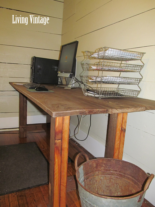 My office desk made with reclaimed wood - Living Vintage