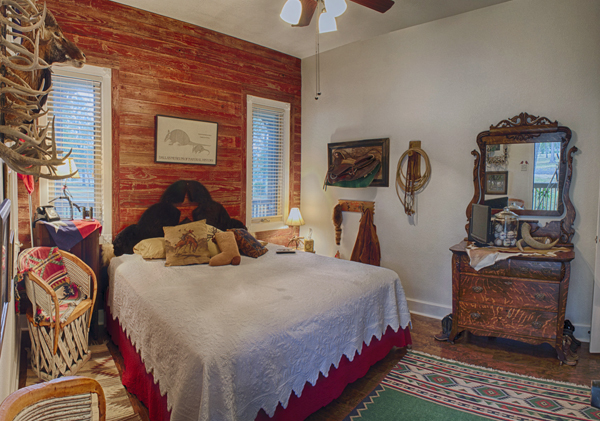 The Texan Suite at Country Star Bed and Breakfast