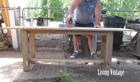 We built desks using reclaimed wood - Living Vintage