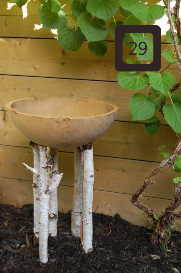 a small birdbath