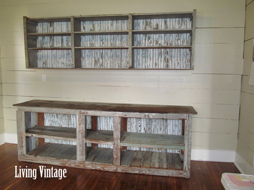 installing the blue cabinet in the office - Living Vintage