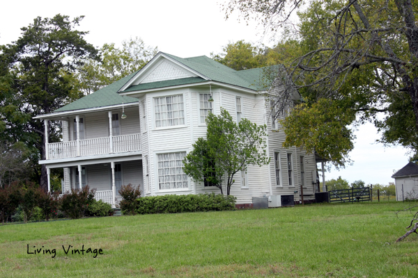 The farmhouse we almost bought - Living Vintage