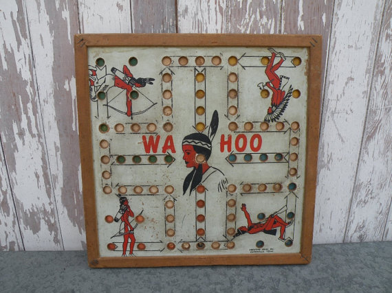 Vintage game board - Etsy Find- featured on Living Vintage