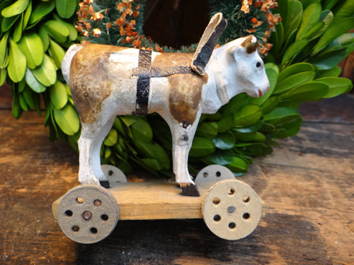 cow pull toy Etsy find - featured on Living Vintage
