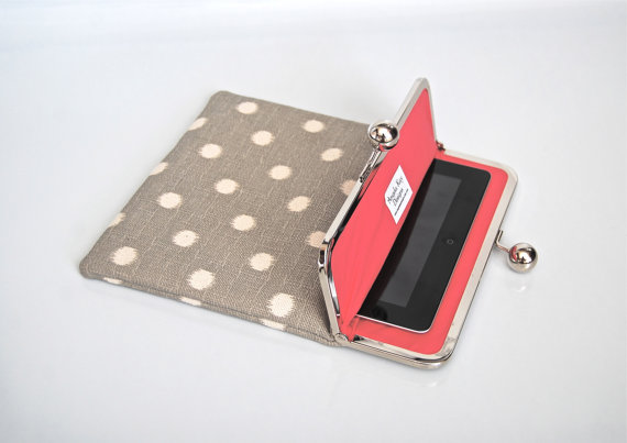 iPad and Kindle Fire Clutch Case - featured on Living Vintage's Etsy Finds