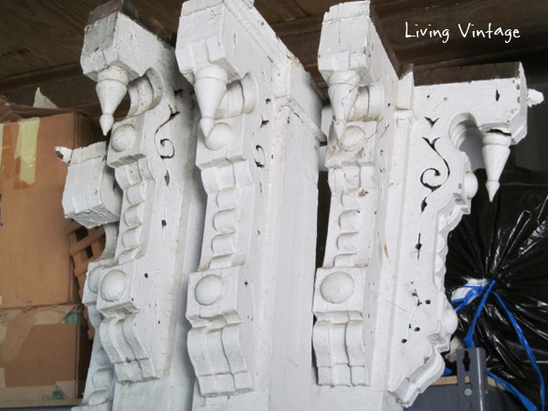 old porch posts with corbels - Living Vintage