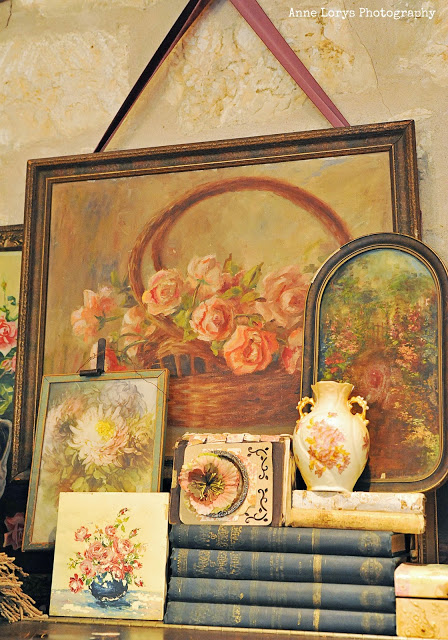 collection of vintage floral paintings - featured on Living Vintage's Friday Favorites