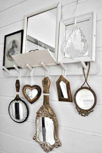 (Mostly) Wordless Wednesday :: Mirror Collections - Living Vintage