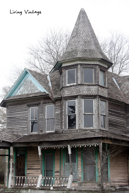 An Abandoned Victorian With a Backyard Surprise - Living Vintage