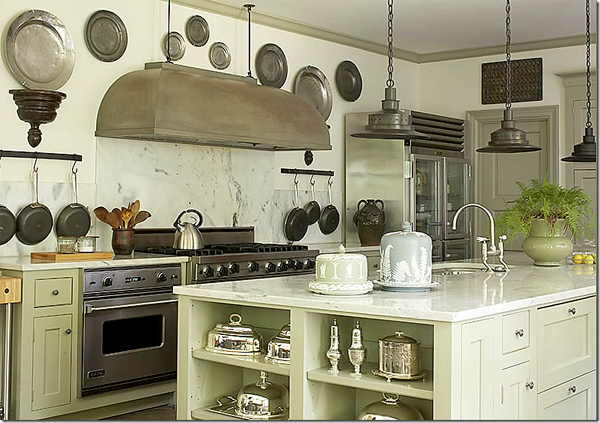 12 vintage kitchen collections featured on (Mostly) Wordless Wednesday - Living Vintage