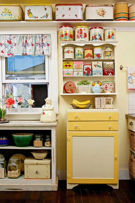 12 vintage kitchen collections featured on (Mostly) Wordless Wednesday - Living Vintage