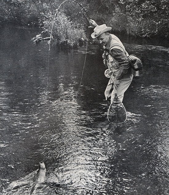 12 fascinating and amusing vintage fishing photos - Living Vintage