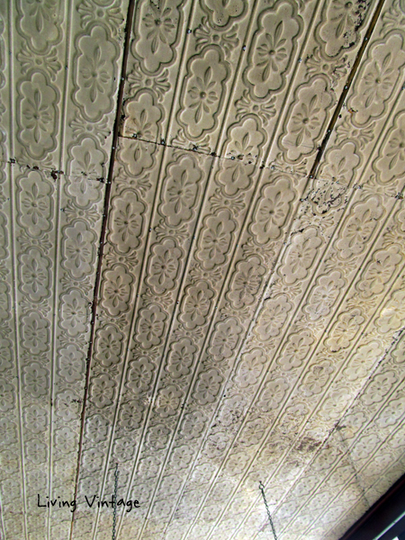 a gorgeous tin ceiling spotted in an old store in Fredericksburg - Living Vintage