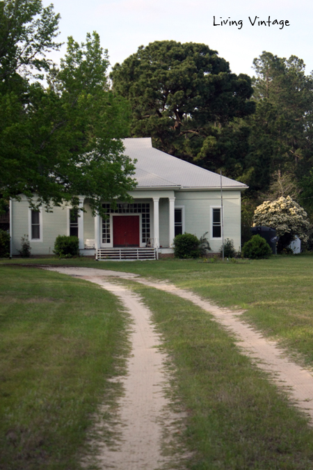 Spring in East Texas - Living Vintage