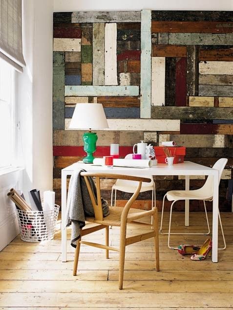 very pretty reclaimed wood wall - one of 8 picks for this week's Friday Favorites - Living Vintage