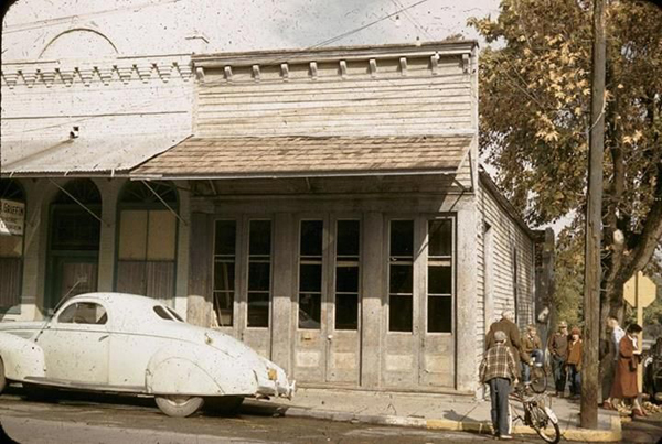 If I could travel back in time, I'd want to photograph old buildings like this one - one of 8 picks for this week's Friday Favorites - Living Vintage