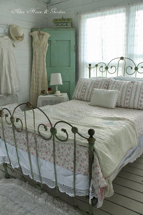 a cottage style bedroom - one of 8 picks for this week's Friday Favorites