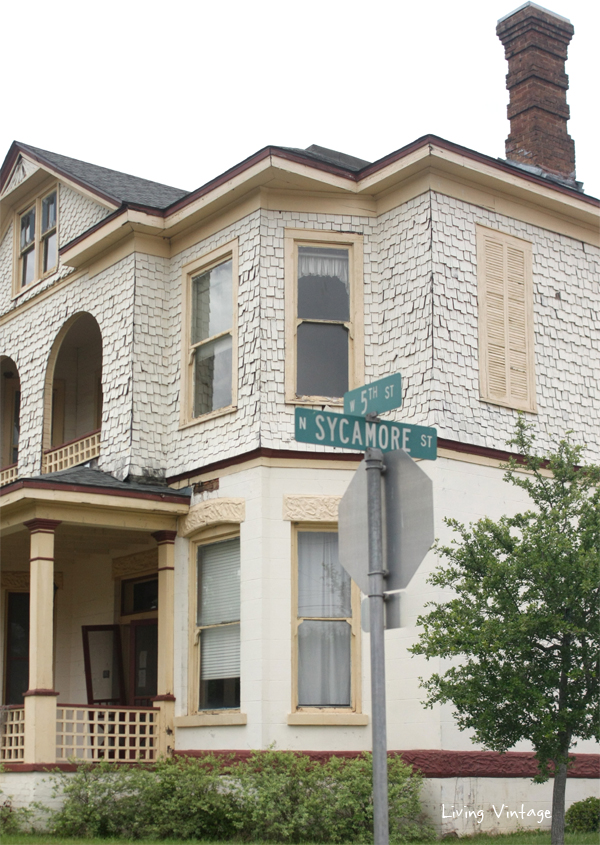 An old mansion abandoned in Rusk | Living Vintage