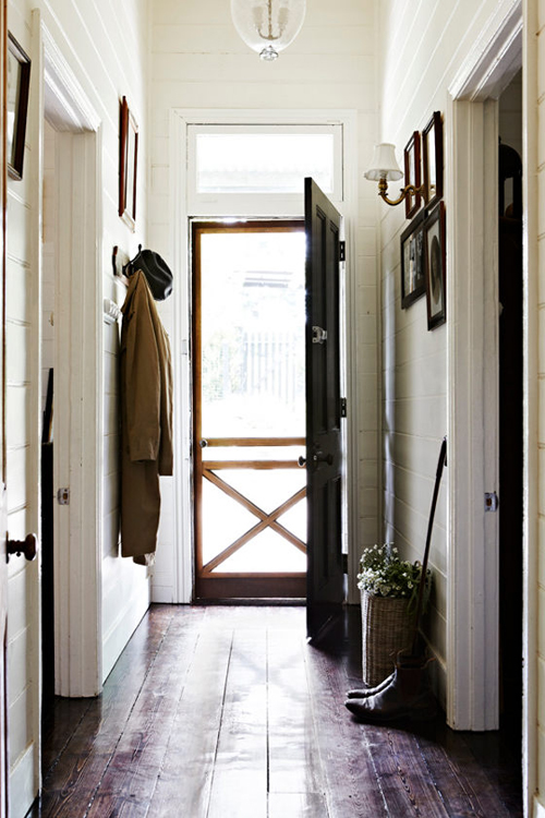 a gorgeous entryway - one of 8 picks this week's Friday Favorites