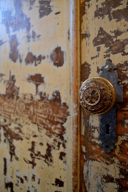 an old door with gorgeous patina - one of 8 picks for this week's Friday Favorites