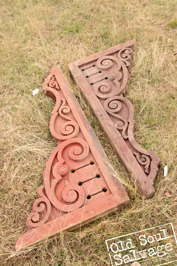 amazing pink corbels - one of 8 picks for this week's Friday Favorites