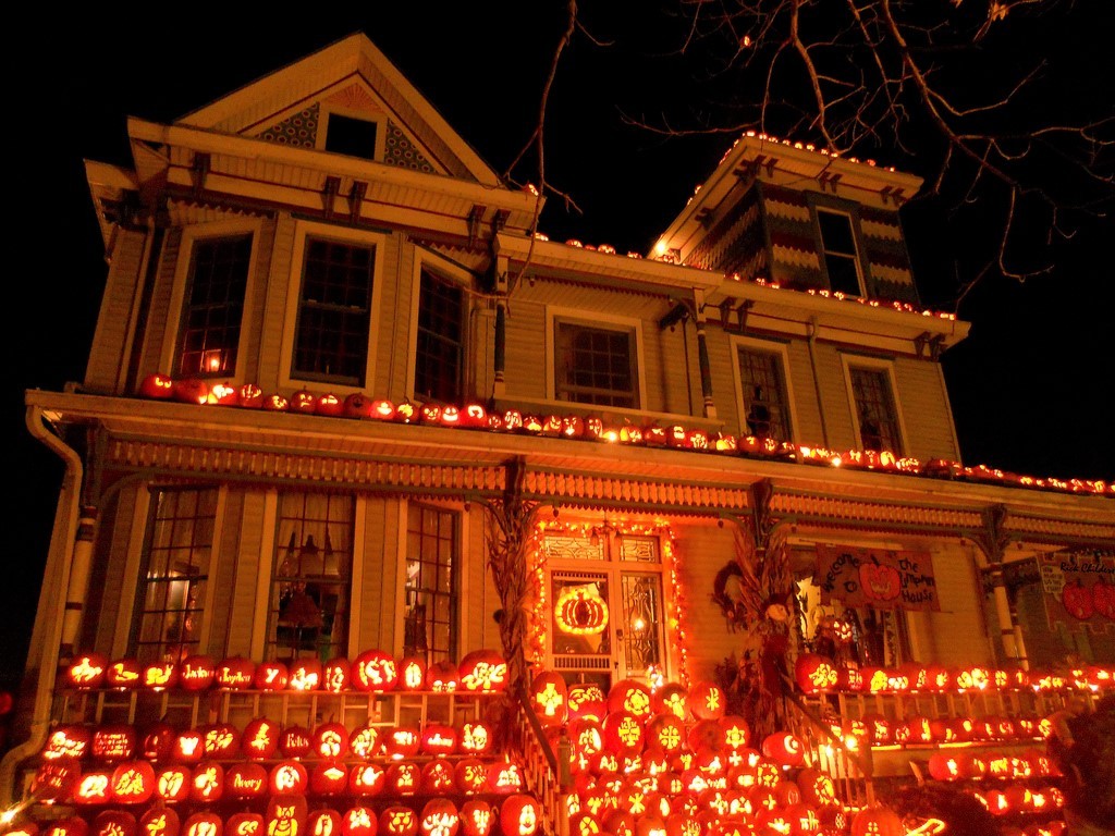 The (amazing) Pumpkin House in Kenova, WV -- one of 8 picks for this week's Friday Favorites