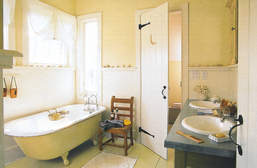 a vintage-style bathroom