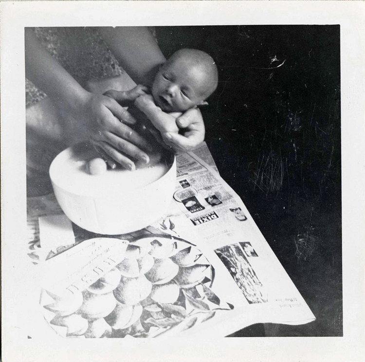 a wee little one's first bath - one of 8 picks for this week's Friday Favorites