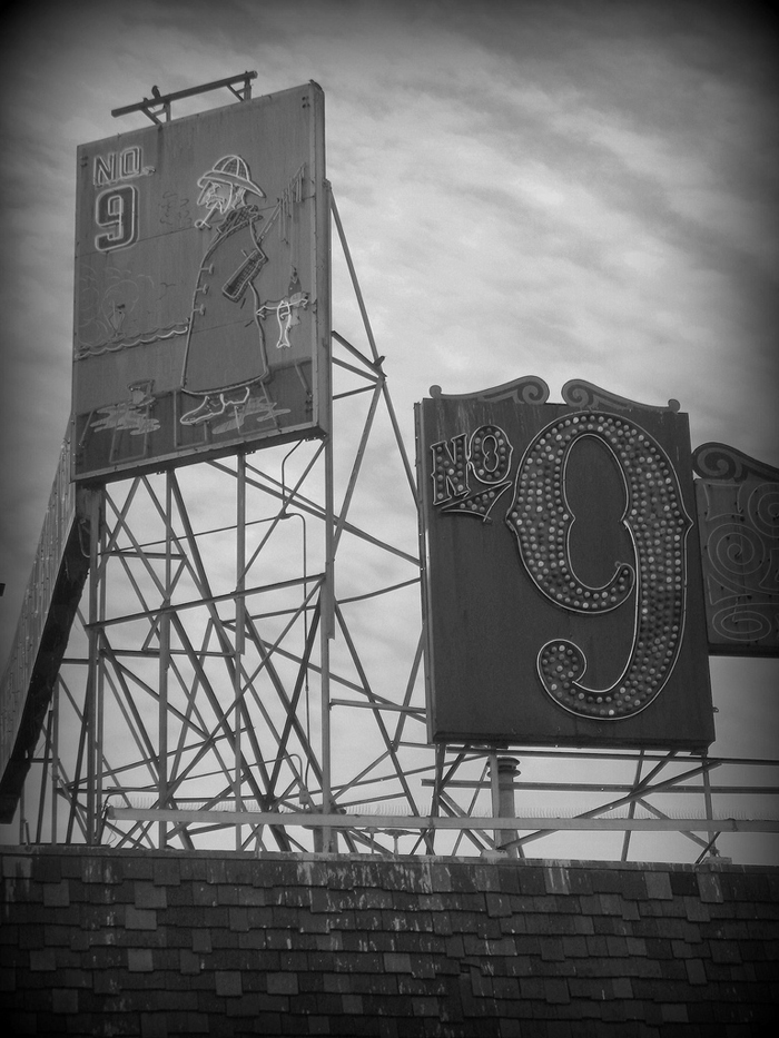 fun vintage signs spotted at the wharf in San Francisco - one of 8 picks for this week's Friday Favorites