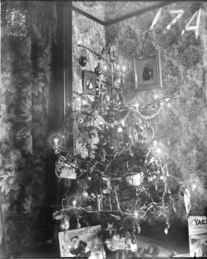 a Christmas tree with real candles, circa 1900 (something I would definitely NOT recommend doing today) -- one of 8 picks for this week's Friday Favorites -- one of 8 picks for this week's Friday Favorites