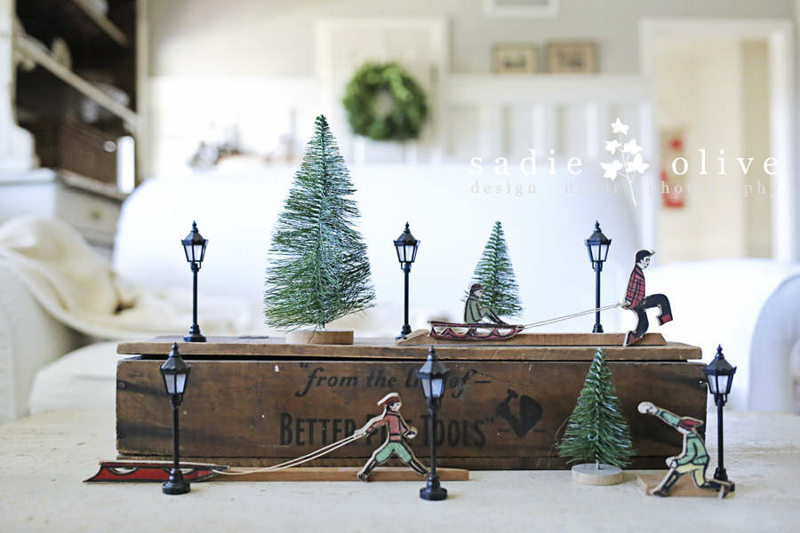 a sweet little Christmas vignette - one of 8 picks for this week's Friday Favorites