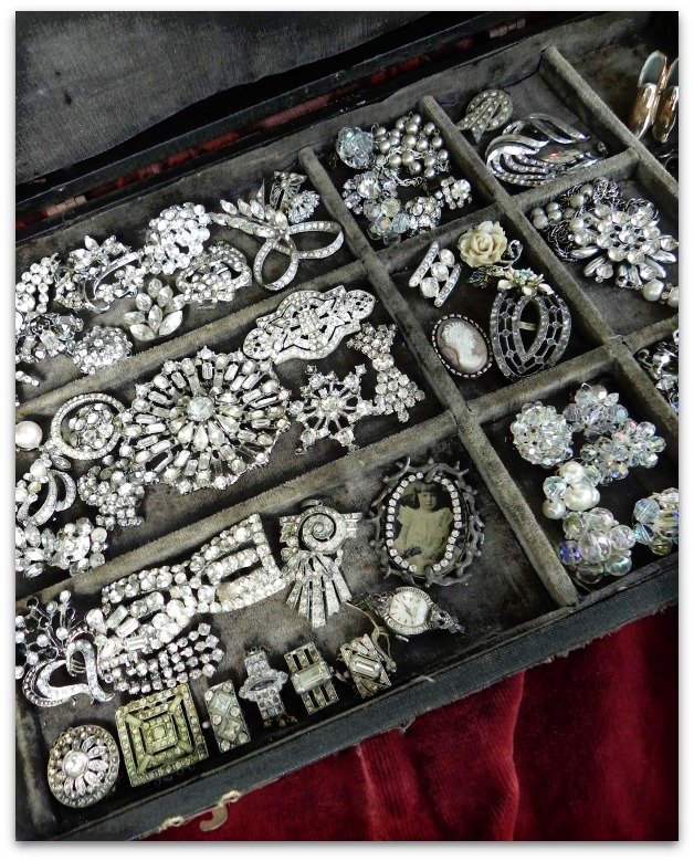 a fabulous collection of vintage rhinestone jewelry - one of 8 picks for this week's Friday Favorites