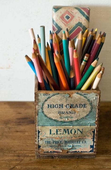 a pretty, vintage way to corral pencils - one of 8 picks for this week's Friday Favorites