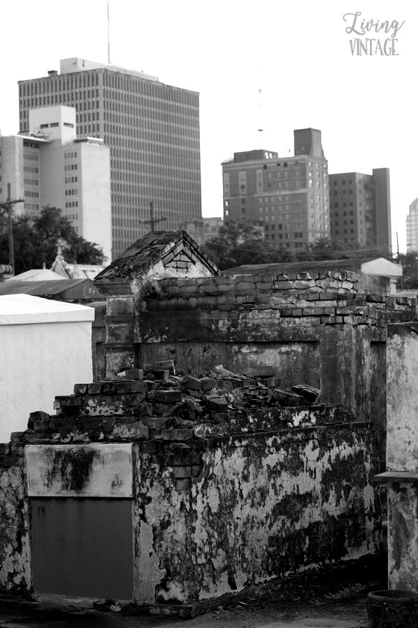 the haunting cemeteries in New Orleans