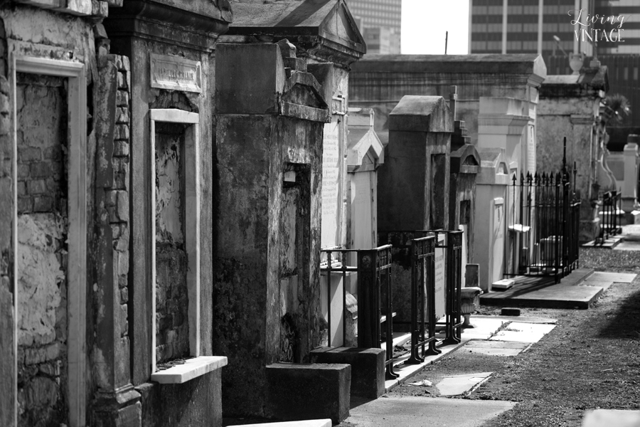 the haunting cemeteries in New Orleans