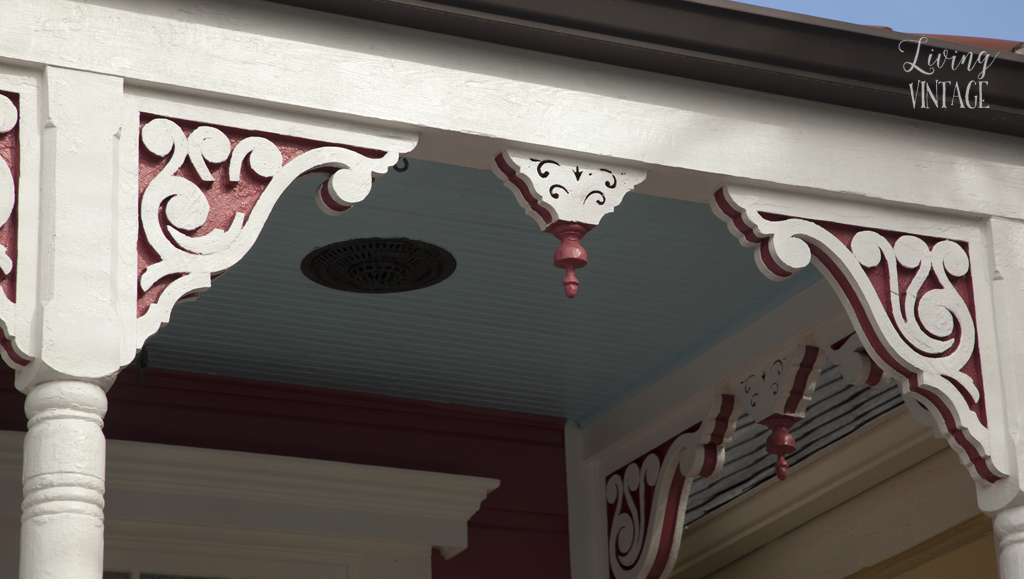 some of the beautiful corbels we spotted in New Orleans - hop over to Living Vintage to see more!