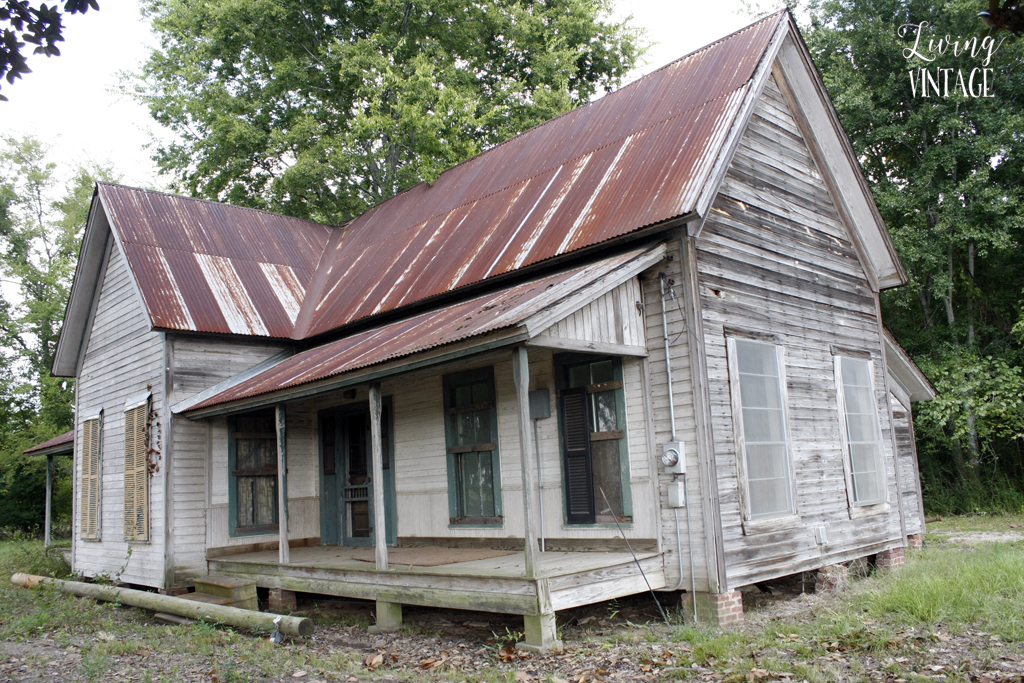 a wonderful abandoned house near Carthage