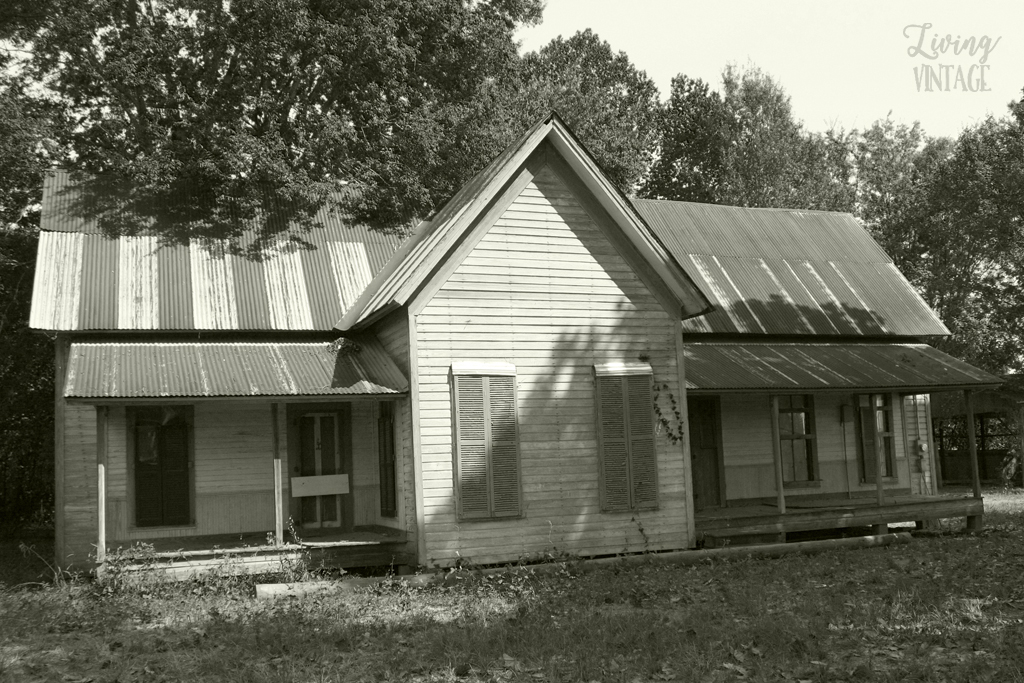 an amazing abandoned house near Carthage