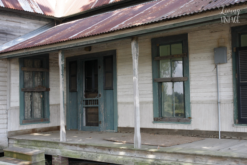 an amazing abandoned house near Carthage