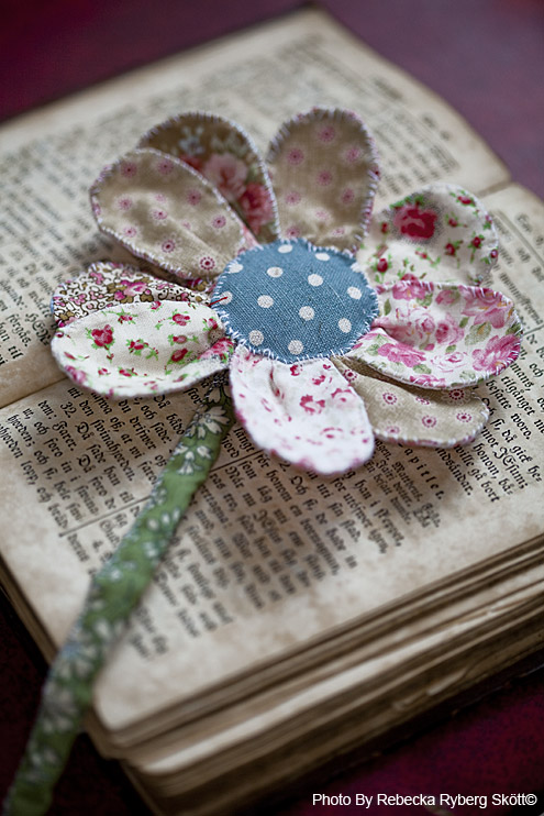 a pretty handmade flower that's also a bookmark - 1 of 8 picks for this week's Friday Favorites