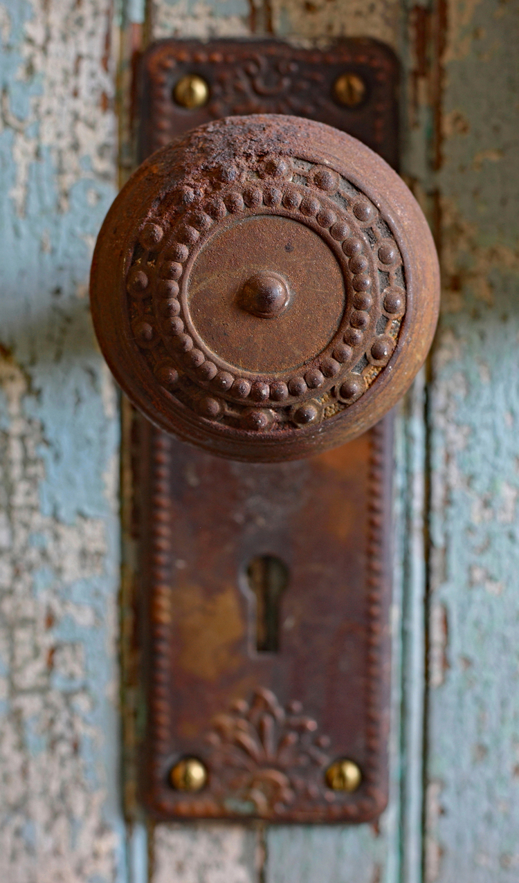 pretty vintage detail - 1 of 8 picks for this week's Friday Favorites