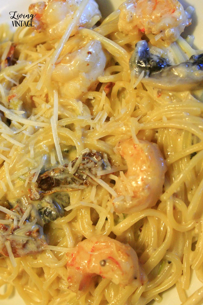 This shrimp alfredo recipe has just a little kick and it's so easy and delicious! 