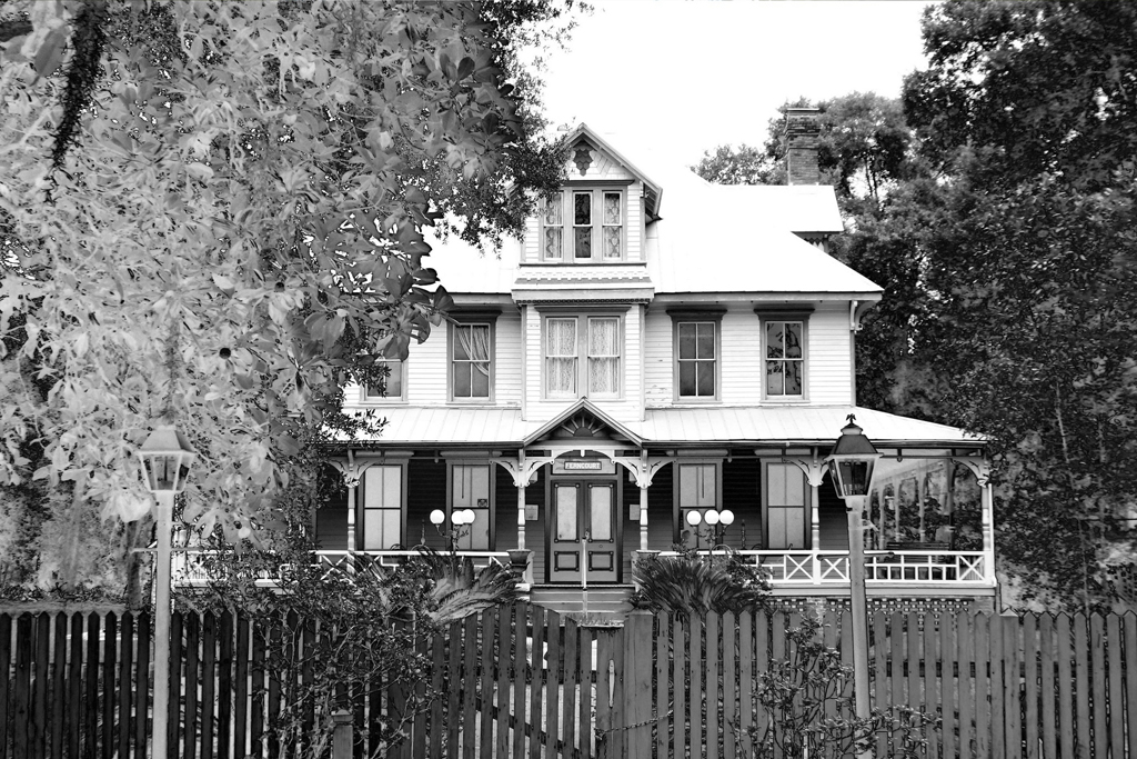 a gorgeous B&B in San Mateo, Florida